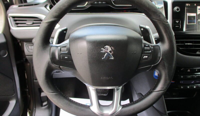 Peugeot 208 2013 1.6 E-HDI 92 STOP&START STYLE AUTOMATIC full