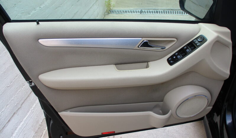 Mercedes-Benz B 170 2008 full