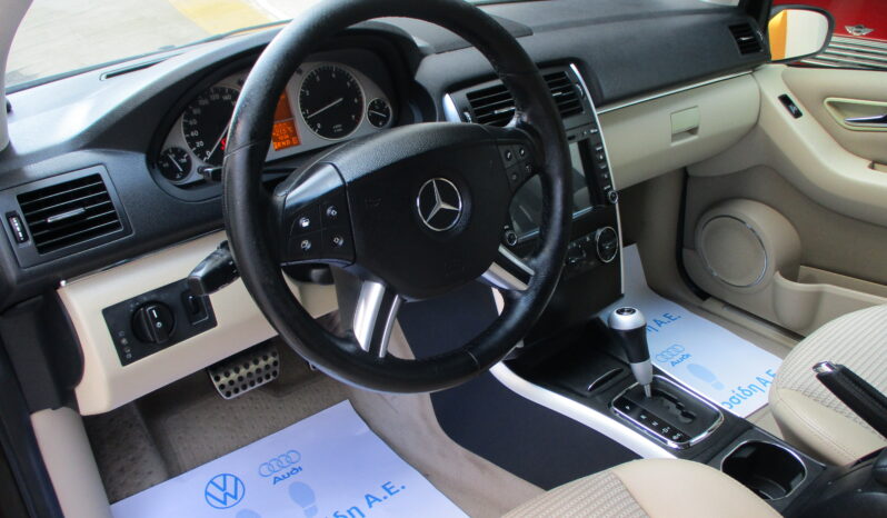 Mercedes-Benz B 170 2008 full