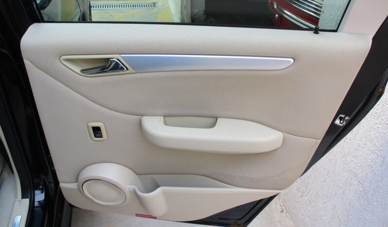 Mercedes-Benz B 170 2008 full