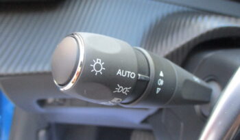 Peugeot 208 2024 HYBRID 100 e-DCS6 ALLURE full