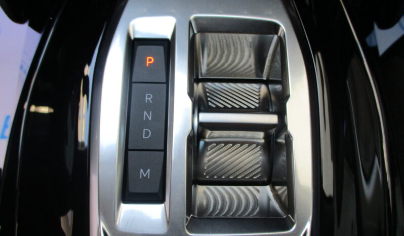 Peugeot 208 2024 HYBRID 100 e-DCS6 ALLURE full