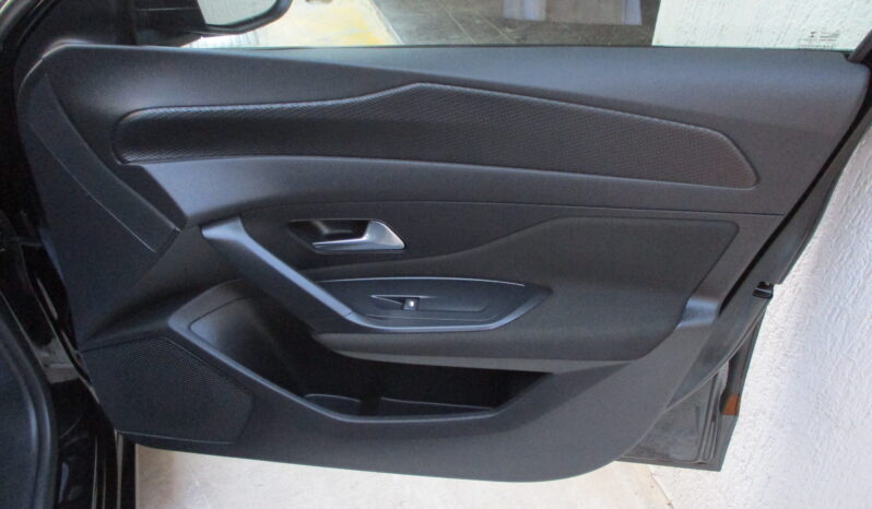 Peugeot 308 2022 1.2 PURETECH ALLURE full