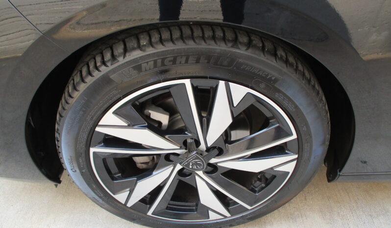 Peugeot 308 2022 1.2 PURETECH ALLURE full