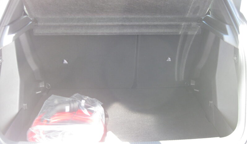 Peugeot 2008 2025 e-2008 ALLURE full