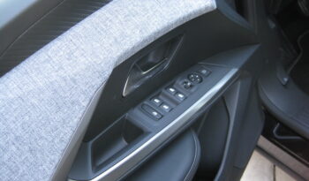 Peugeot 3008 2025 1,2 HYBRID 145 e-DCS6 ALLURE full