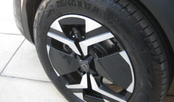 Peugeot 2008 2025 1,2 HYBRID 145 e-DCS6 ALLURE full
