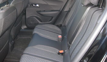 Peugeot 2008 2025 1,2 HYBRID 145 e-DCS6 ALLURE full