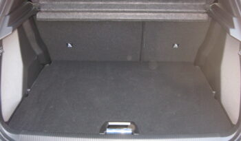 Peugeot 2008 2025 1,2 HYBRID 145 e-DCS6 ALLURE full