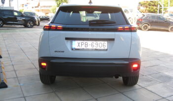 Peugeot 2008 2025 1.2 PURETECH 100 ALLURE full