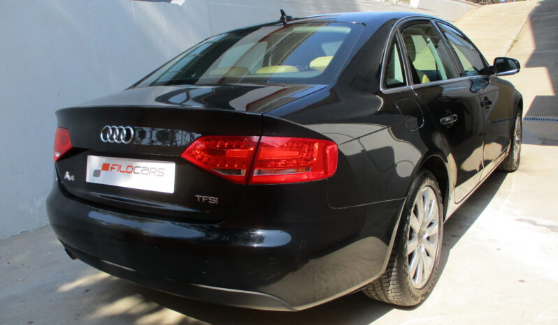 Audi A4 2011 1.8 TFSI AMBITION full