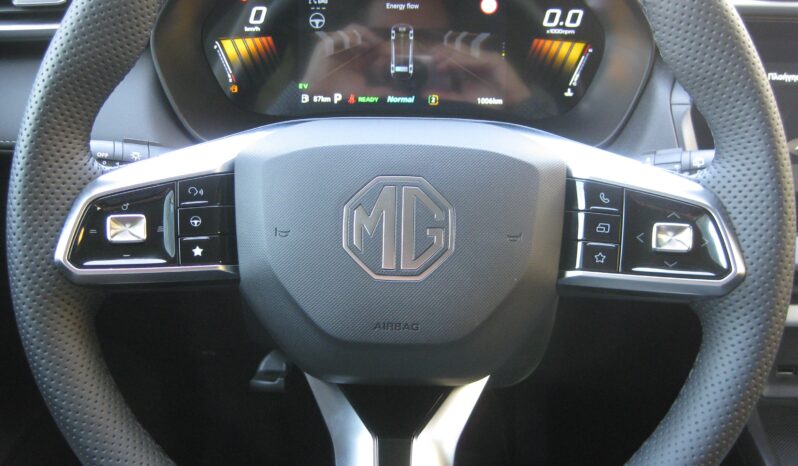 Mg Zs MAX 2026 LUXURY HYBRID full