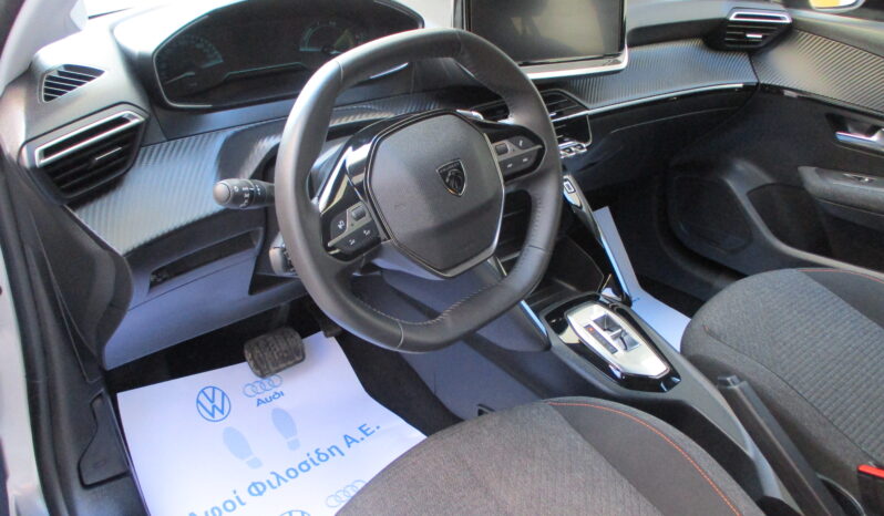 Peugeot 208 2025 1.2 Hybrid 110 e-DCS6 Style full