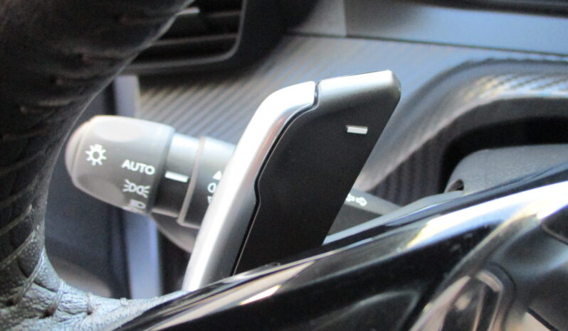 Peugeot 208 2025 1.2 Hybrid 110 e-DCS6 Style full