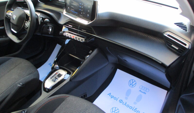Peugeot 208 2025 1.2 Hybrid 110 e-DCS6 Style full