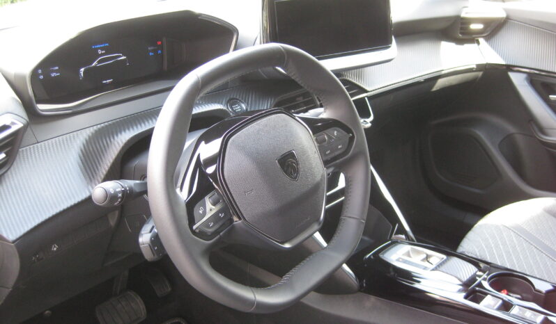PEUGEOT 2008 HYBRID 145 e-DCS6 ALLURE full