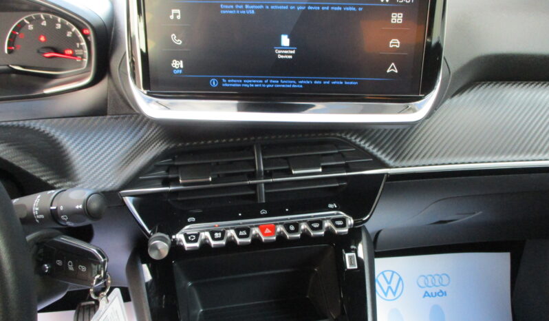 Peugeot 2008 2025 1.2 PURETECH 100 STYLE full