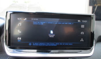 Peugeot 2008 2025 1.2 PURETECH 100 STYLE full