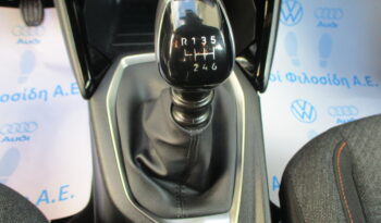 Peugeot 2008 2025 1.2 PURETECH 100 STYLE full
