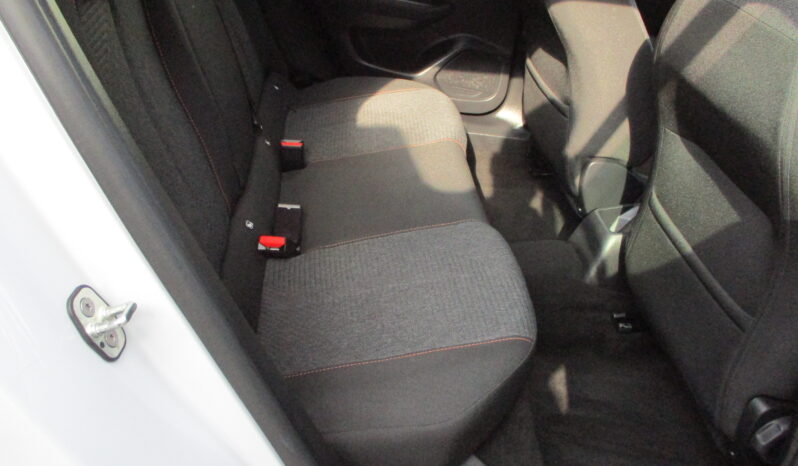 Peugeot 2008 2025 1.2 PURETECH 100 STYLE full