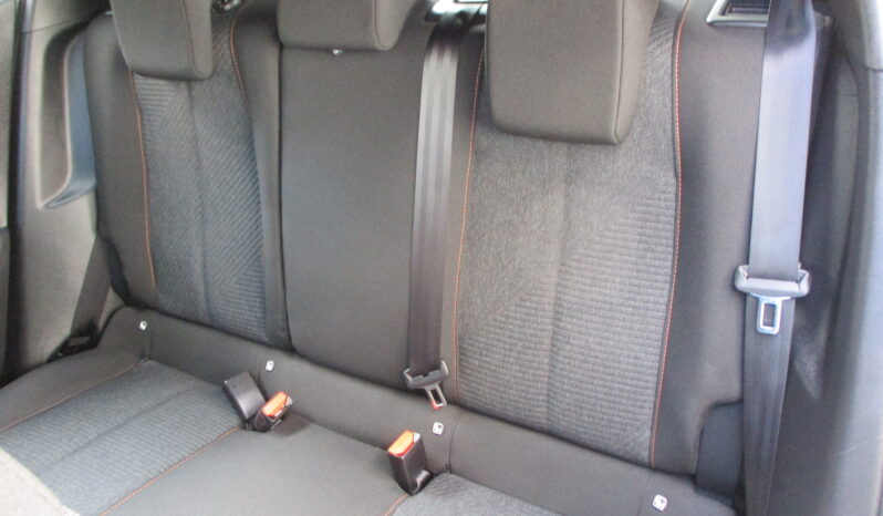 Peugeot 2008 2025 1.2 PURETECH 100 STYLE full