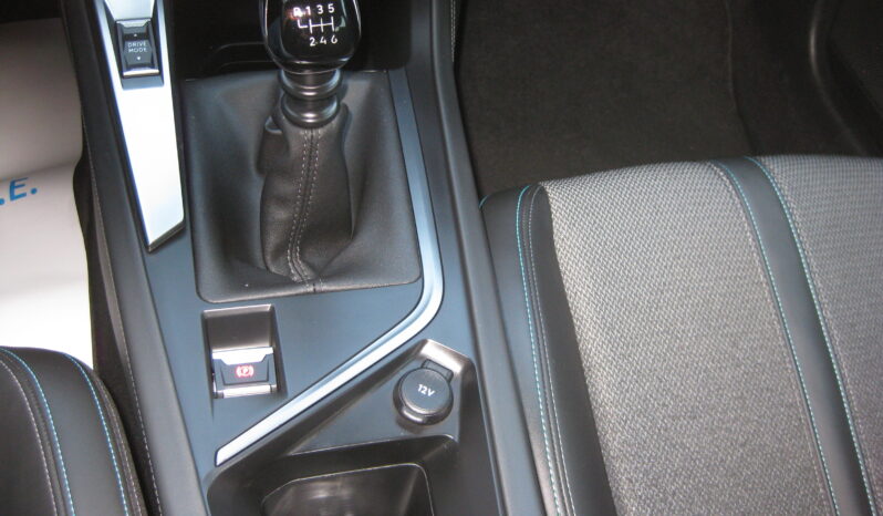 Peugeot 308 1.2 Allure Plus 130 full