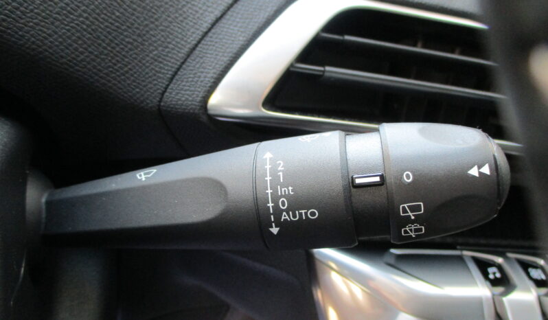 Peugeot 3008 2022 1.5 BLUEHDI 130 ACTIVE PACK full