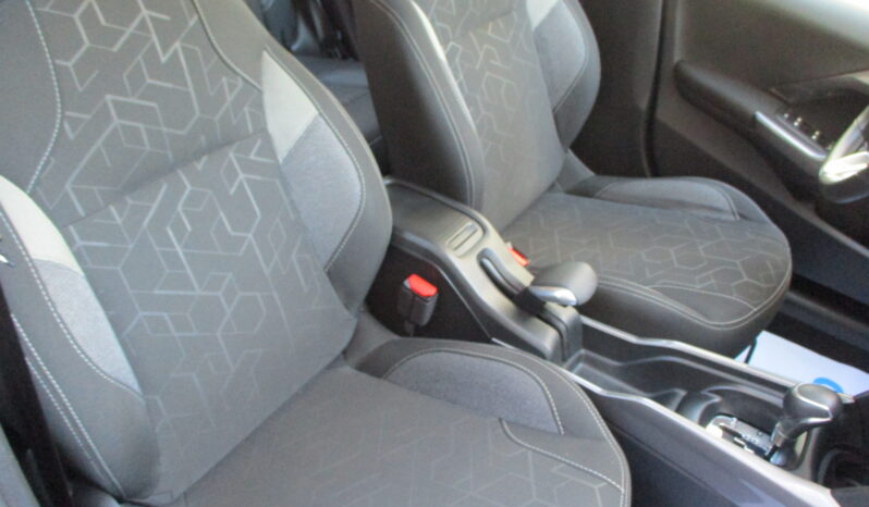Peugeot 2008 2019 1.2 PURETECH 110 ALLURE EAT6 full