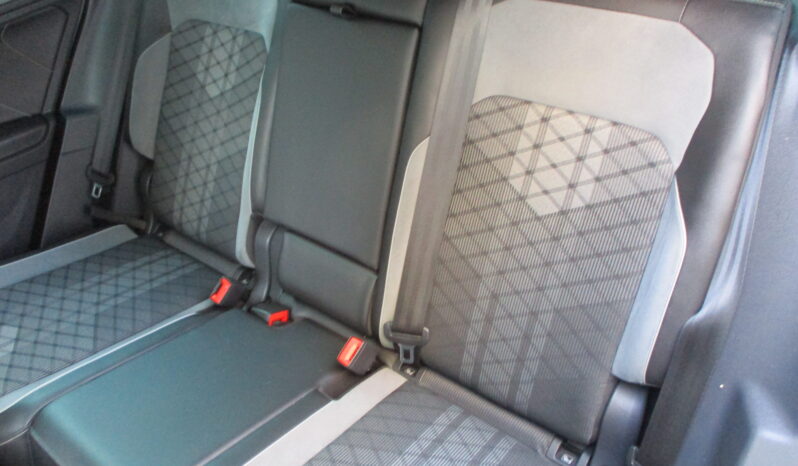 Volkswagen Tiguan 2023 1.5 TSI 150PS DSG R-LINE full
