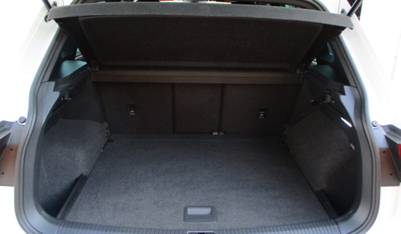 Volkswagen Tiguan 2023 1.5 TSI 150PS DSG R-LINE full