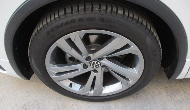 Volkswagen Tiguan 2023 1.5 TSI 150PS DSG R-LINE full