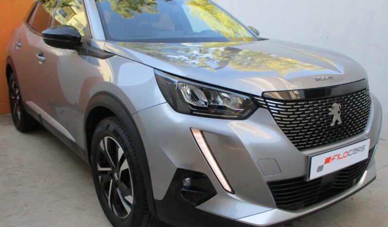 Peugeot 2008 2022 1.2 PURETECH 100 ALLURE full