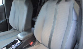 Peugeot 2008 2022 1.2 PURETECH 100 ALLURE full