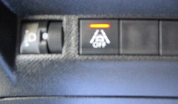 Peugeot 2008 2022 1.2 PURETECH 100 ALLURE full