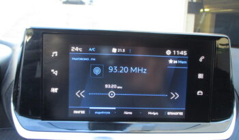 Peugeot 2008 2022 1.2 PURETECH 100 ALLURE full