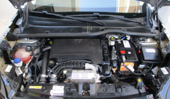 Peugeot 2008 2022 1.2 PURETECH 100 ALLURE full